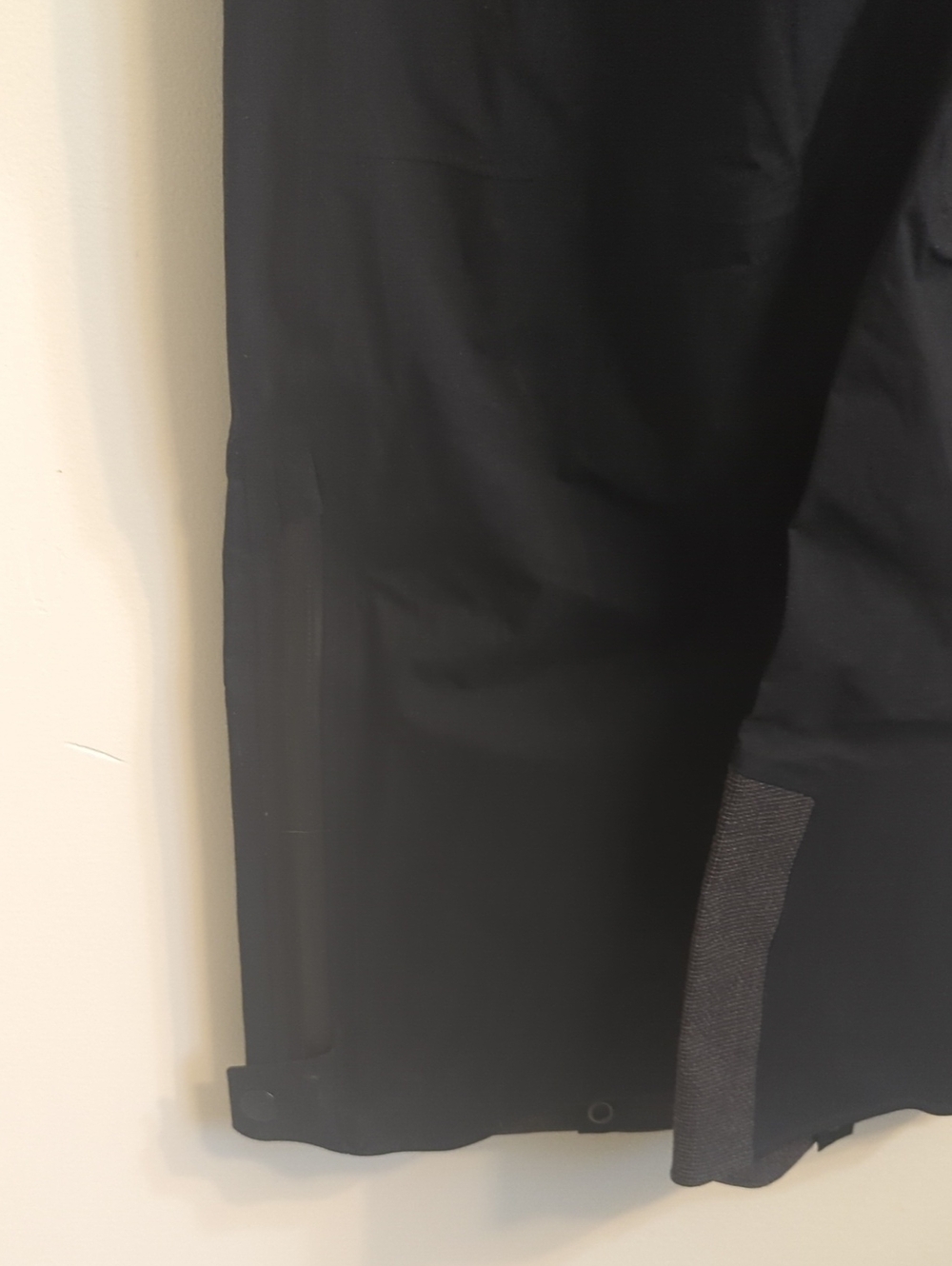 The North Face Women's Summit L5 Softshell Ski Pants - Picture 2 of 3